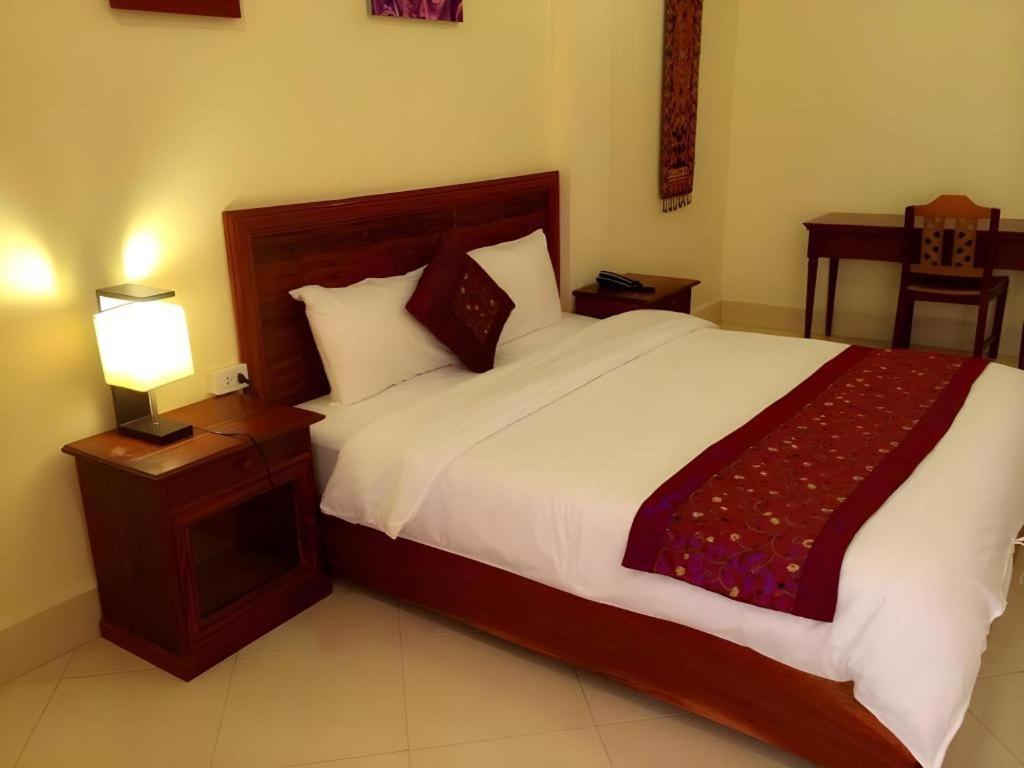 New Rose Boutique Hotel Vientiane Exterior foto